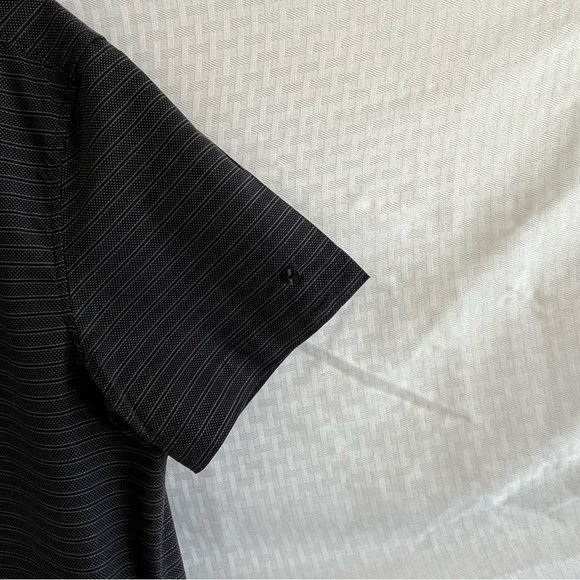Calvin Klein Short Sleeve Button Up Shirt Black Stripe Button Sleeves Size Large - Picture 5 of 12